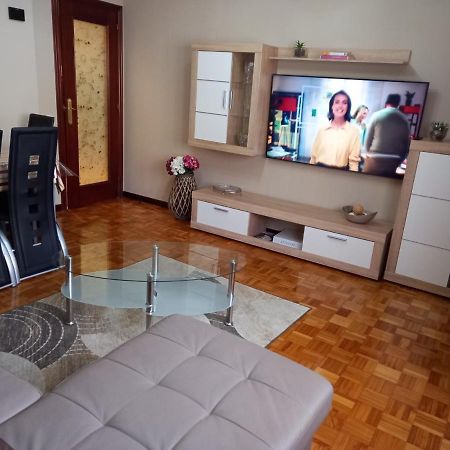 Apartamento Araceli Proximo A Clinica Oftalmologica Fdez Vega Apartment Oviedo Exterior photo