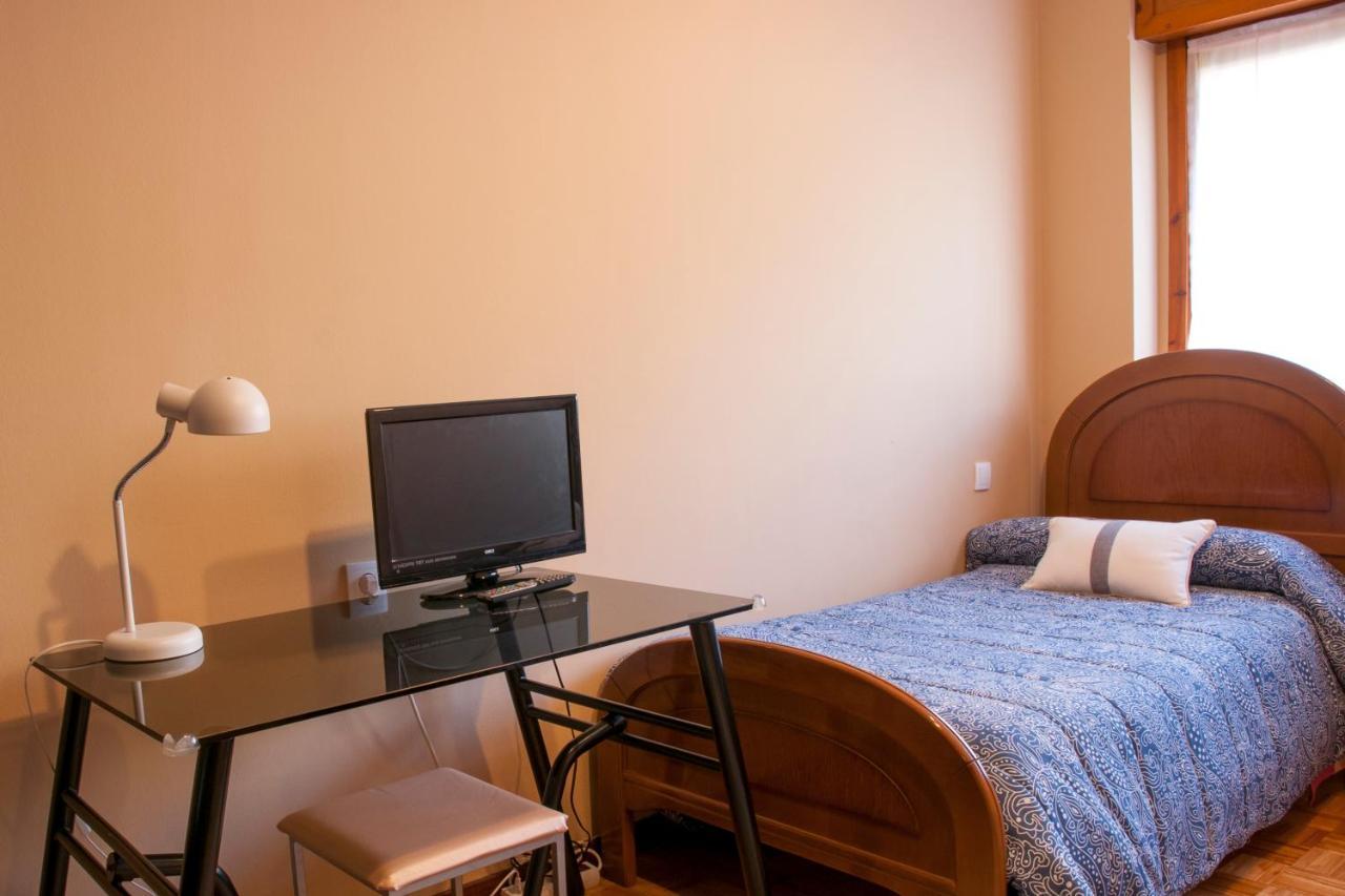 Apartamento Araceli Proximo A Clinica Oftalmologica Fdez Vega Apartment Oviedo Exterior photo