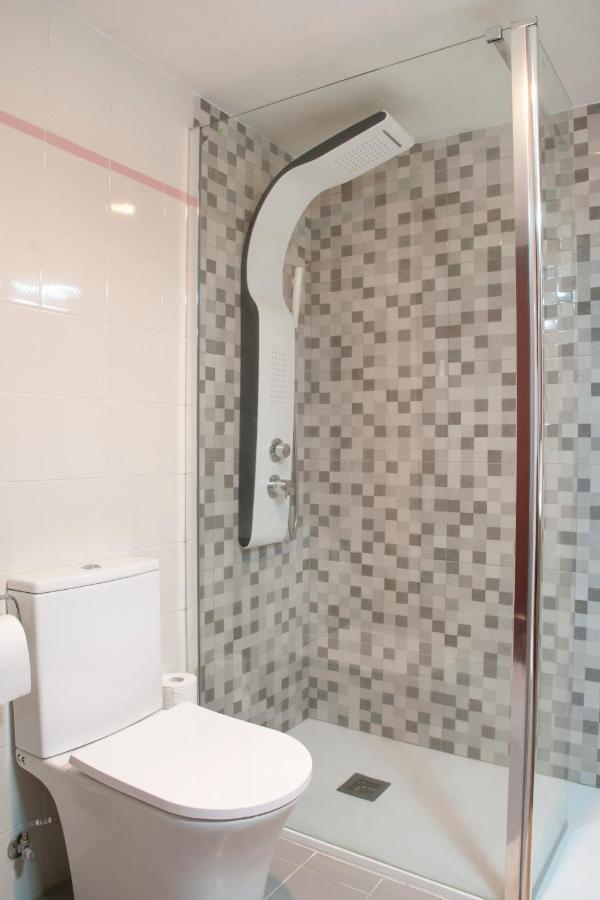 Apartamento Araceli Proximo A Clinica Oftalmologica Fdez Vega Apartment Oviedo Exterior photo